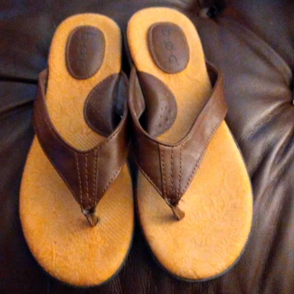 Leather sandals size 8